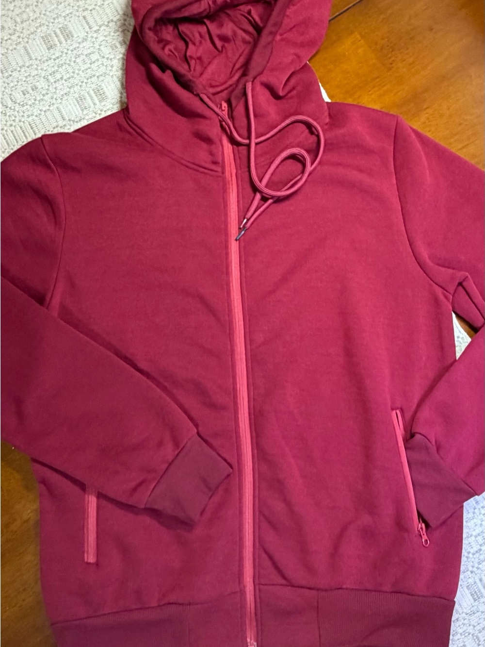 Men’s Solid Maroon Zip-Up Hoodie